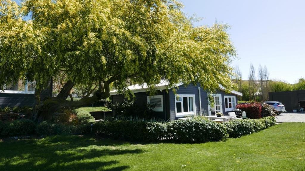 Rabbit Wardens Cottage Queensberry Exterior photo